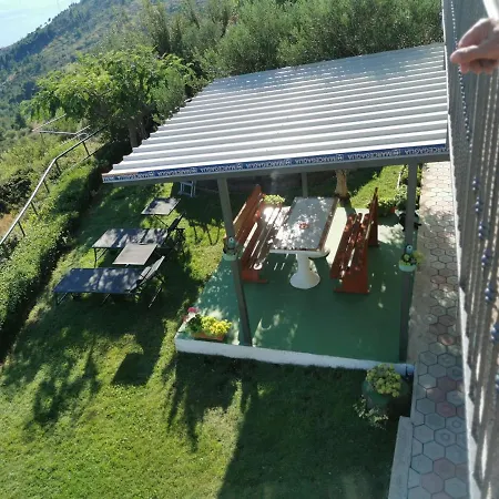 House Vesna بيت للعطل *