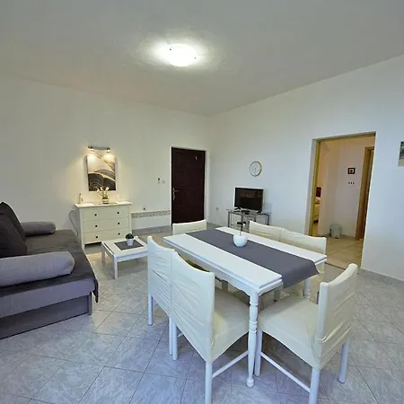 House Vesna بيت للعطل Tučepi