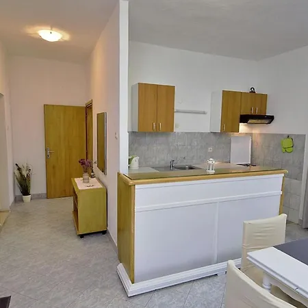 House Vesna بيت للعطل *