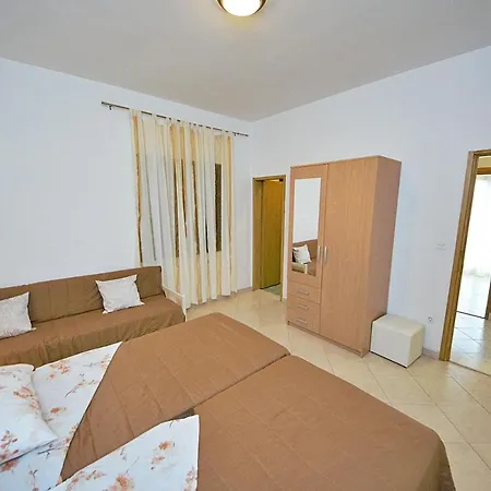 House Vesna بيت للعطل Tučepi